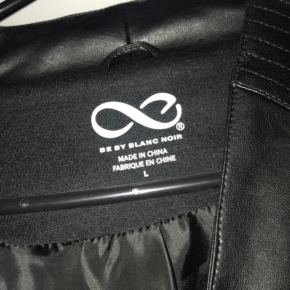 Leather jacket - Picture 4 of 4